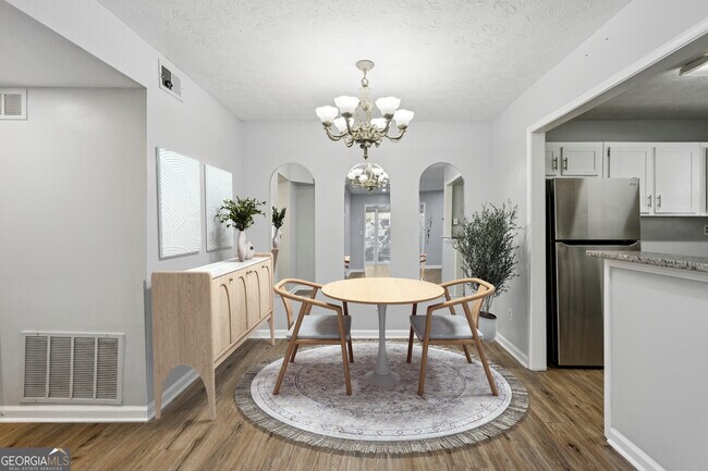 Foto del edificio - 1308 Natchez Trace