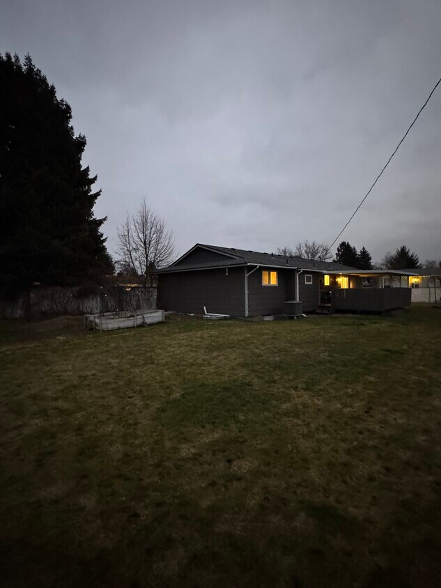 Foto del edificio - 4515 N Lucille Rd