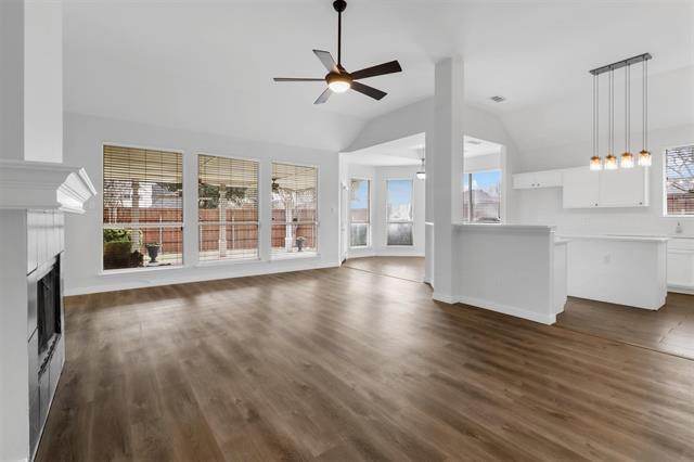 Foto del edificio - 9701 Enmore Ln