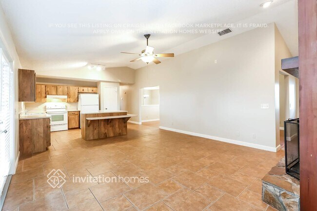 Foto del edificio - 2301 Beechwood Ct