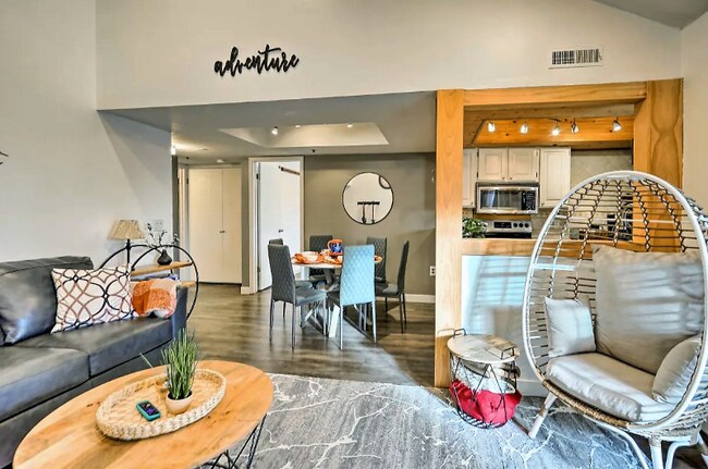 Foto del edificio - 6599 N 2200 W
