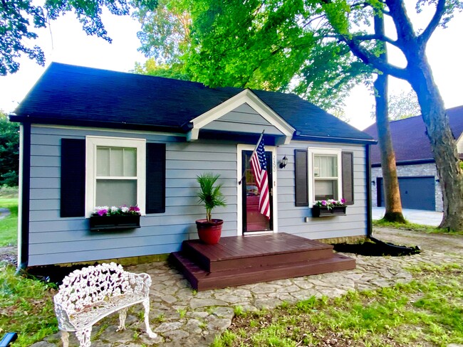 Foto del edificio - 2300 Lakeland Rd