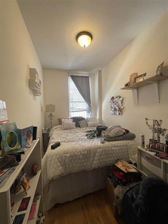 Building Photo - 77 Garden St