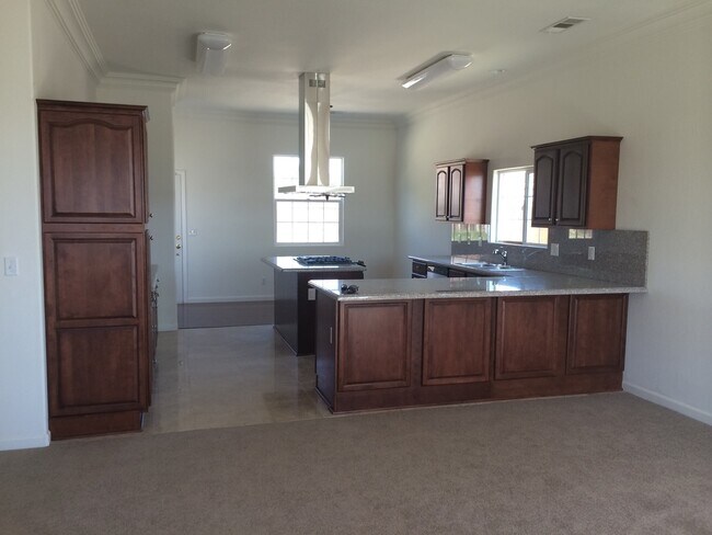 Building Photo - 1102 Via Santorini Ct