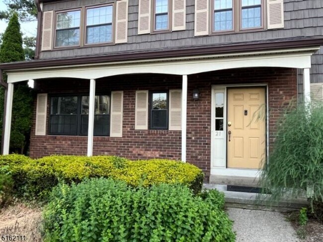 Building Photo - 21 Wood Duck Ct