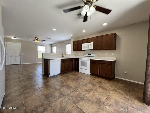 Foto del edificio - 2849 W San Carlos Ln