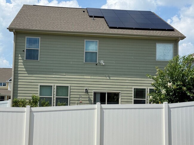 Building Photo - STUNNING HOME IN DESIRABLE MORRISVILLE LOC...