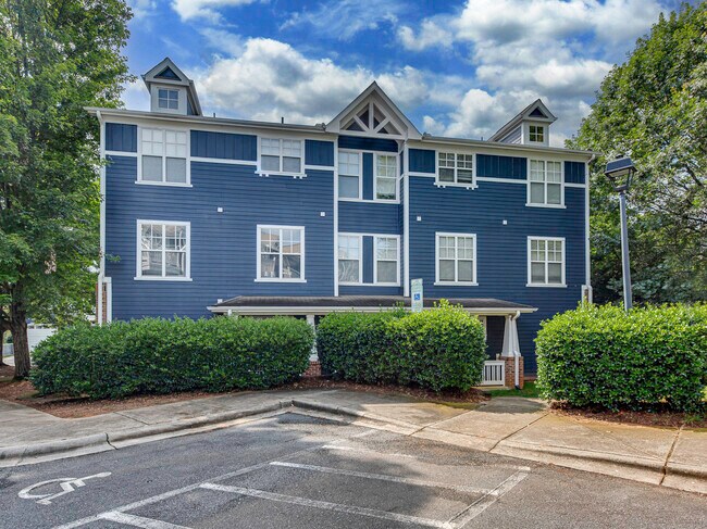 Building Photo - 1547 Walnut View Dr