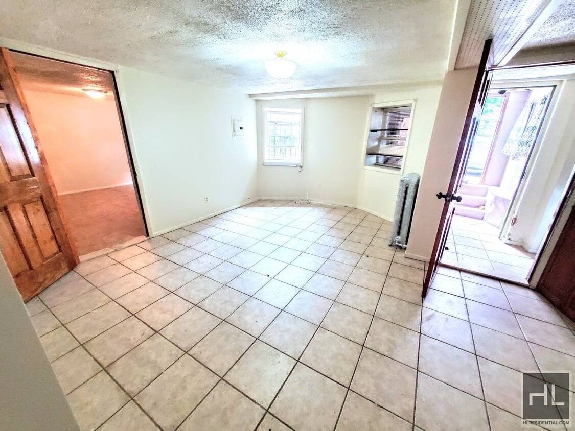 Primary Photo - EAST 170 STREET