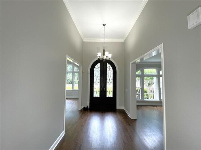 Building Photo - 655 Huntwick Pl
