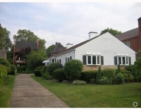 Building Photo - 7048 Meade Pl
