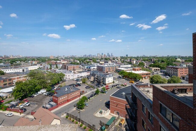 Foto del edificio - 15 North Beacon St