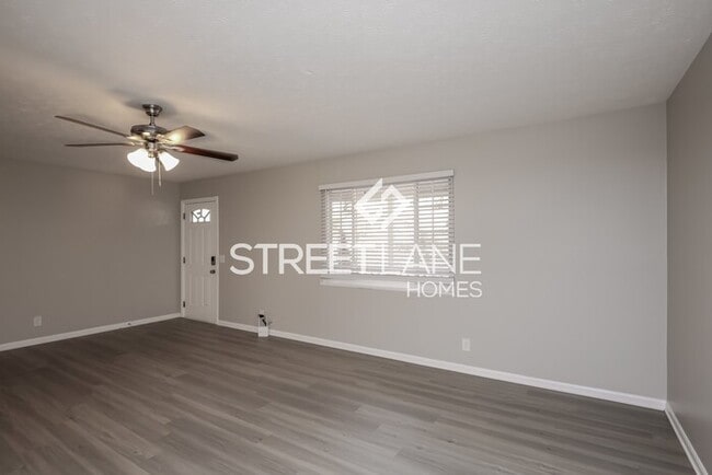 Building Photo - 1497 Greenwood Dr NW