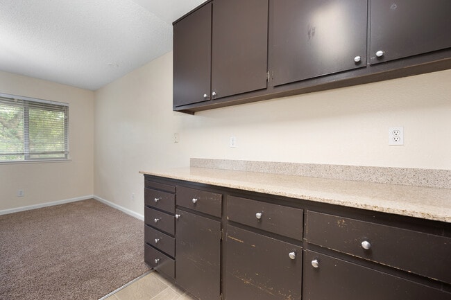 Building Photo - Rollingwood Condominium Rentals