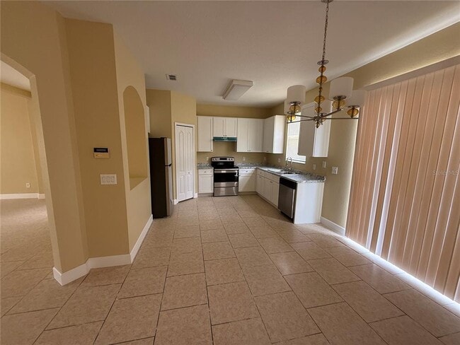 Building Photo - 933 Whispering Cypress Ln