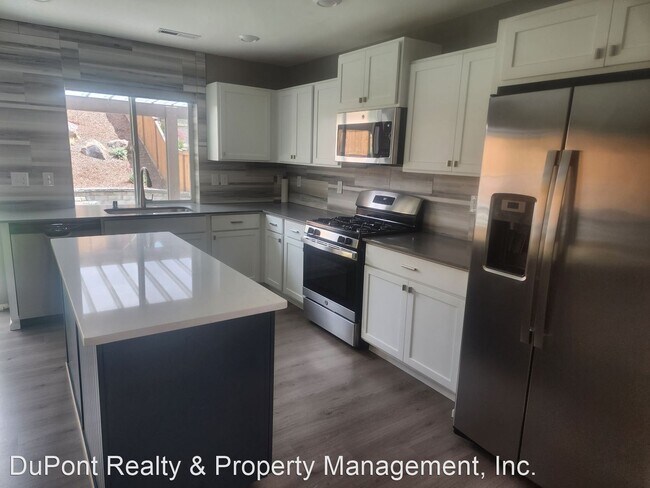 Building Photo - 3 br, 2.5 bath House - 1134 Swan loop