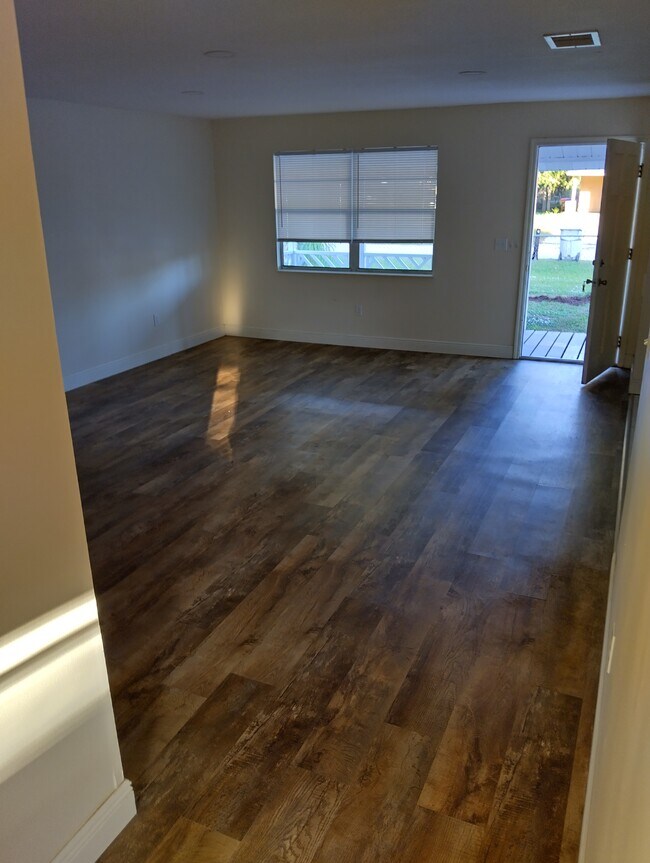 Foto del edificio - 2305 86th Ave