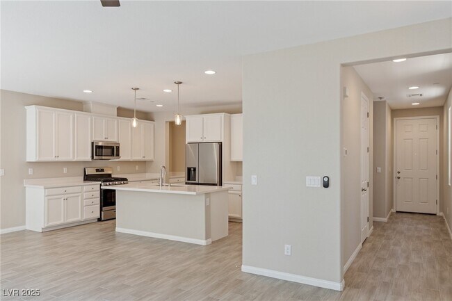 Foto del edificio - 789 Cottonwood Hl Pl