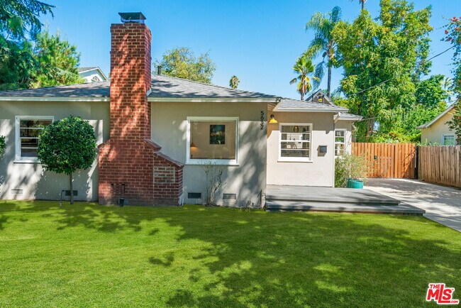 Building Photo - 5632 Ventura Canyon Ave