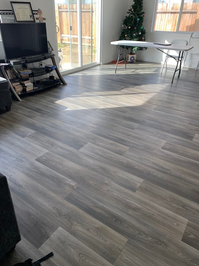 Foto del edificio - 21395 Tulare St