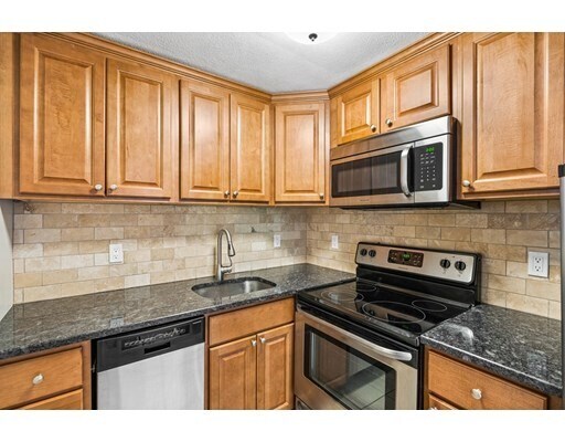 Foto del edificio - 1 Greenridge Ln