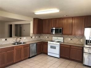 Building Photo - 15323 Boulder Hollow Lane