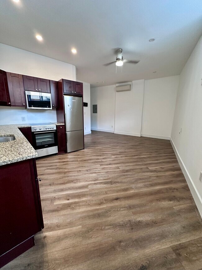 Foto del edificio - 853 N American St