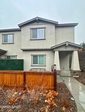 Building Photo - 1243 Cedarhaven Ct