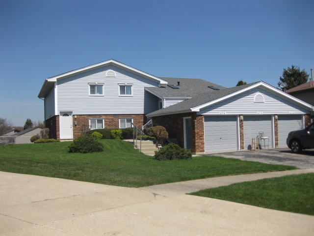 Primary Photo - 676 Morningside Ct