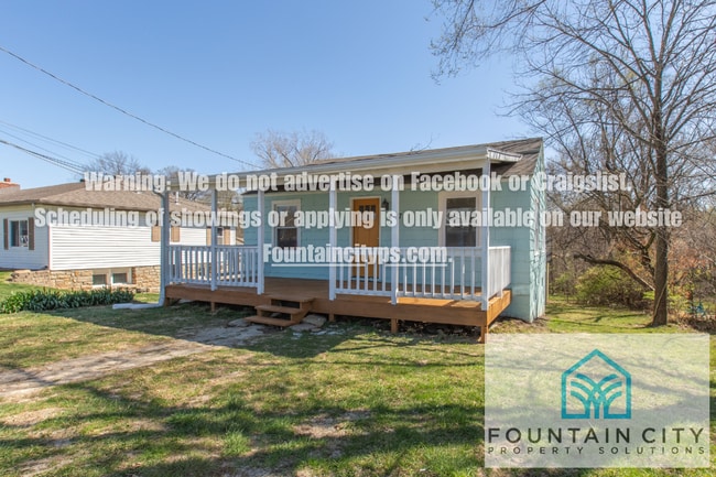 Building Photo - 4327 N Spruce Ave