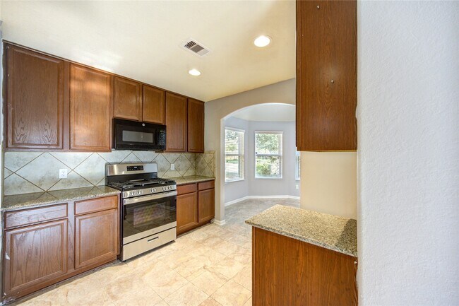 Building Photo - 2102 Indian Clearing Trail