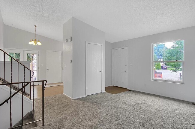 Foto del edificio - 5071 Marabou Way