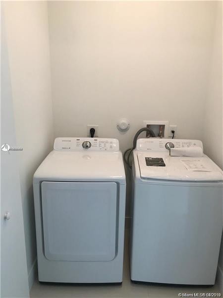 Building Photo - 2013 Adams St