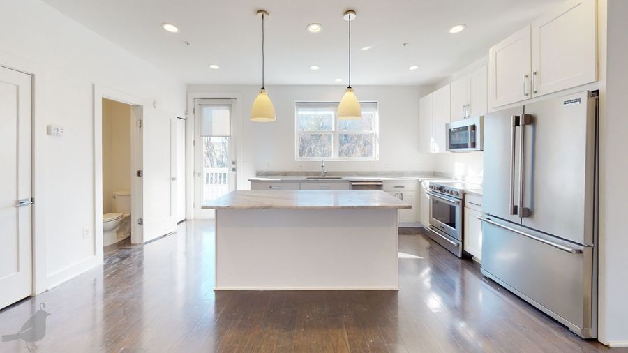 Foto principal - 3306 9th St NE