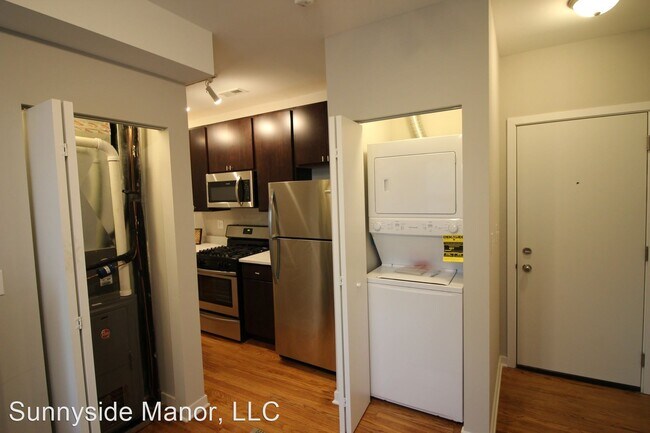 Foto del edificio - 3102 W Sunnyside Ave