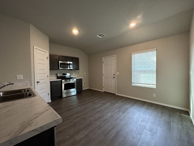 Building Photo - 2013 S Amarillo Dr