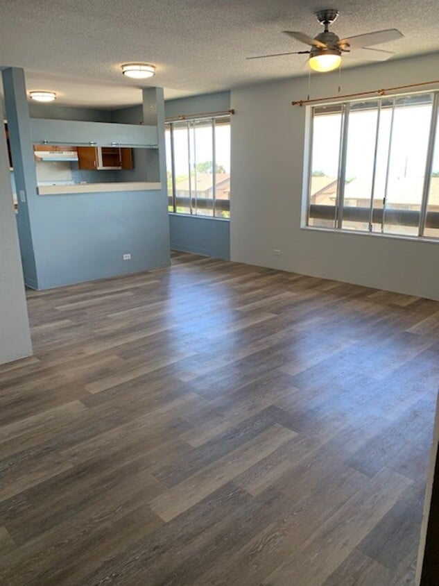 Foto principal - Palehua Villas, newly renovated breezy 3 bed, 2 ba, 2 parking stalls, water/sewer