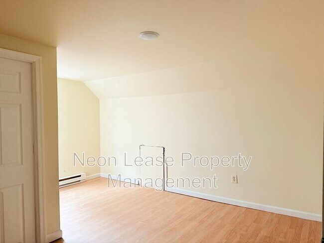 Foto del edificio - 32715 Bi State Blvd