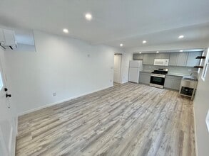 Building Photo - 45 65th Pl