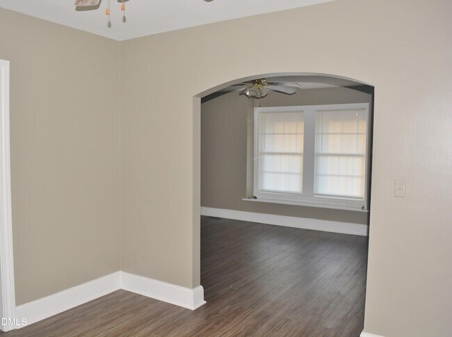 Foto del edificio - 527 S 3rd St