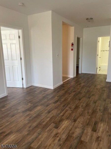 Primary Photo - 274 Vreeland Ave