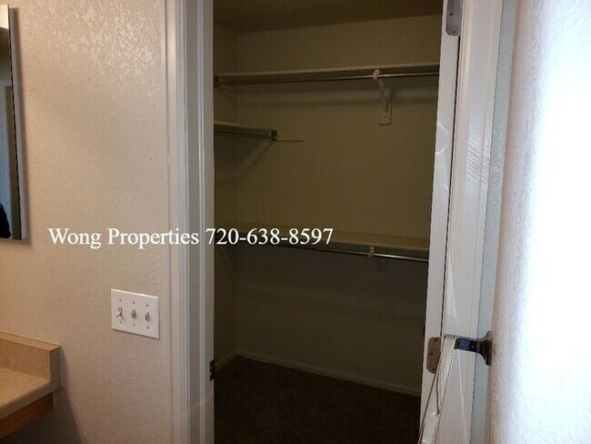 Building Photo - 3 Bedroom 2 1/2 Bath in Adams 12 School District