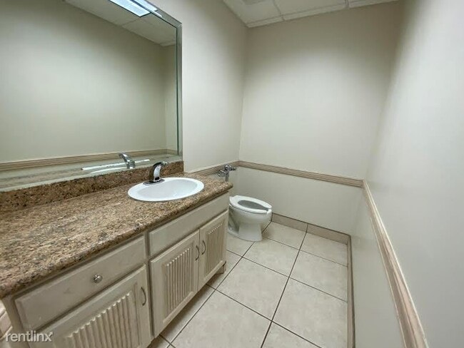 Building Photo - 508 W Expy 83