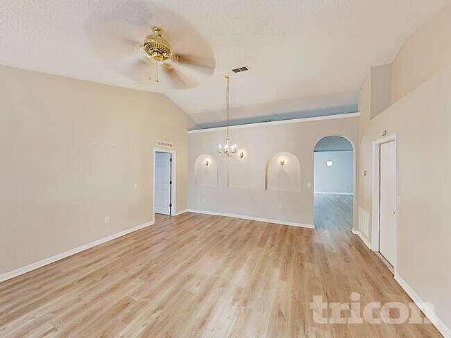 Building Photo - 5204 Juliet Ct