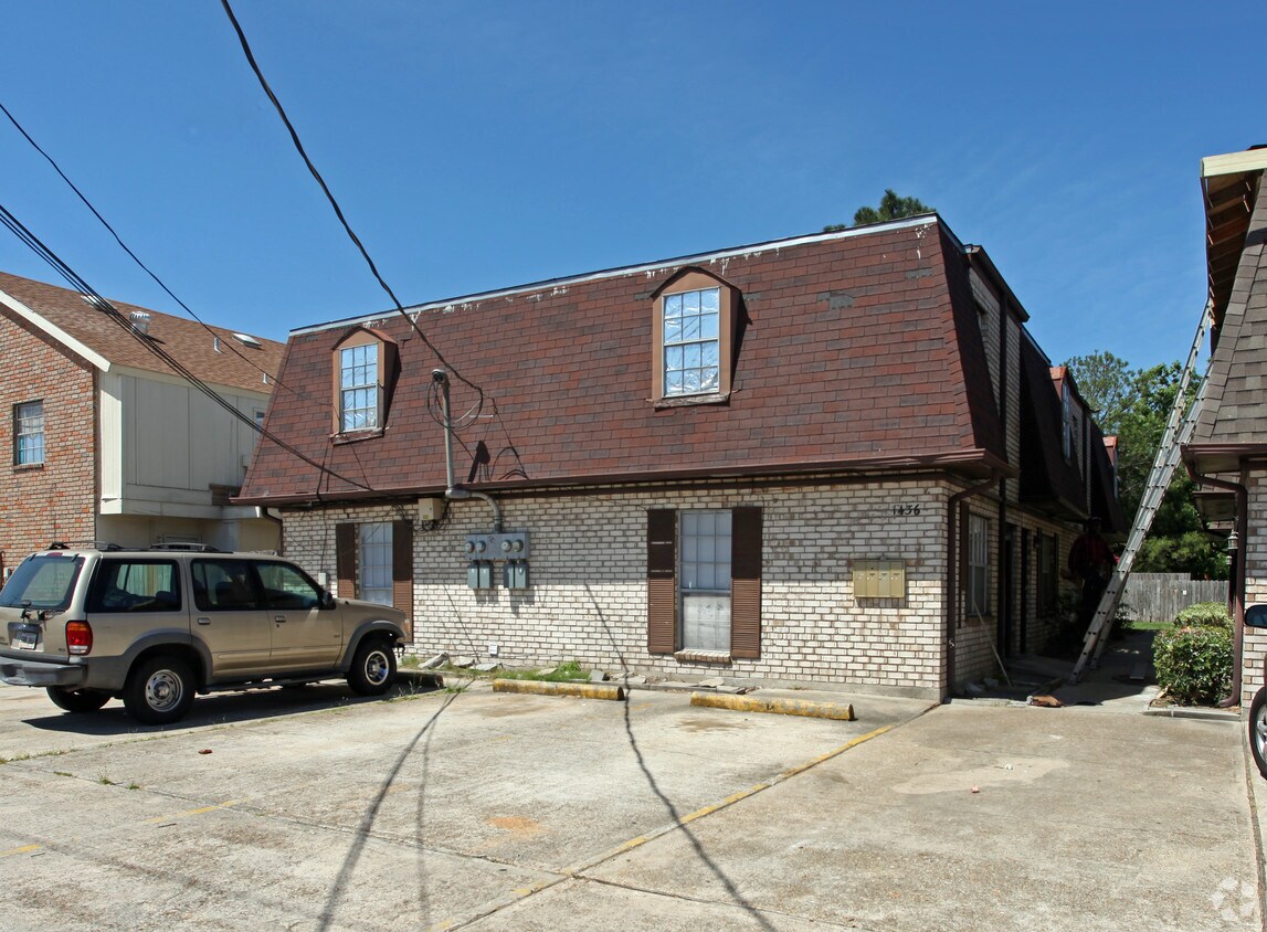 Primary Photo - 1436-1440 Hickory Ave