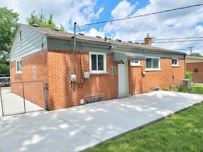 Building Photo - 26901 Joy Rd