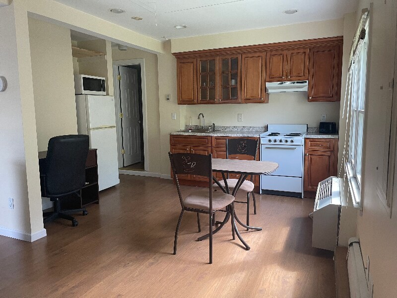 20 Avelaine Ct, Babylon, NY 11702 House Rental in Babylon, NY