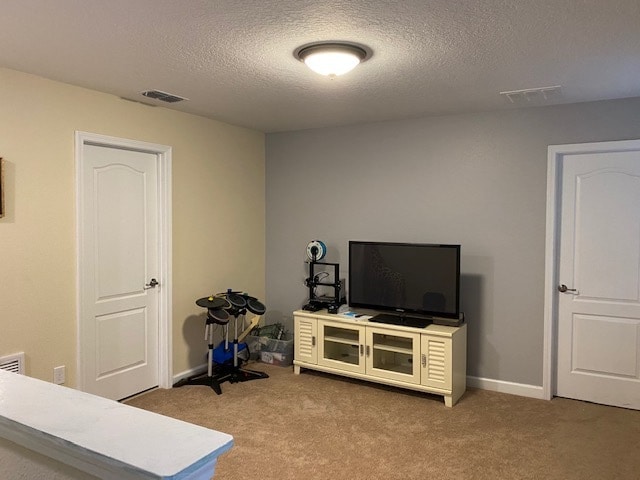 Building Photo - 15025 Evergreen Oak Loop