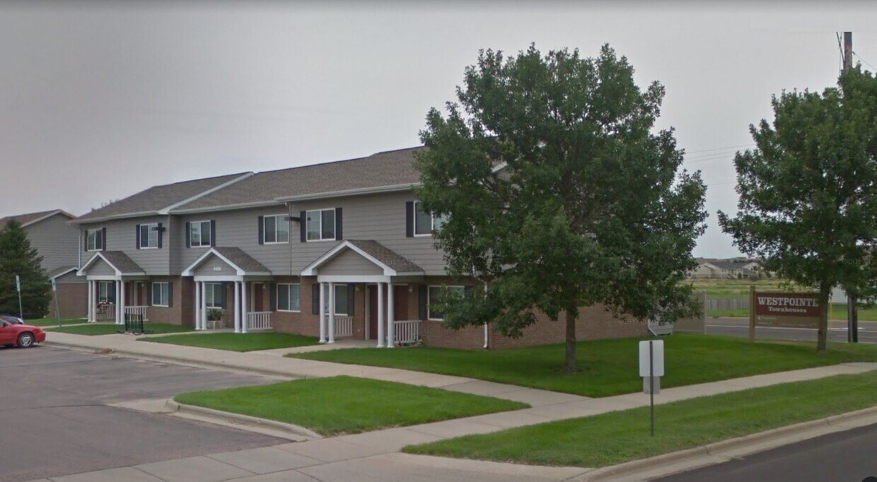 Foto principal - WestPointe Townhomes