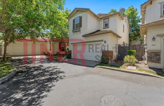 Building Photo - North Natomas 3 Bedroom Home with new carp...